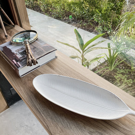 Leaf Design Wood Tray