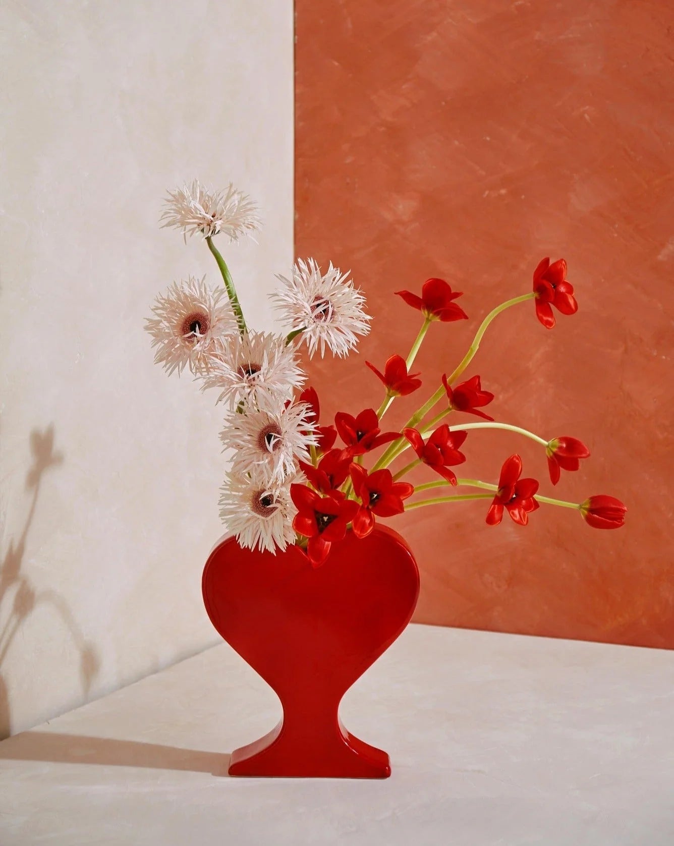 Handmade Ceramic Whimsical Eclectic Retro Heart-Shaped Flower Vase - Decorative Pottery Vase