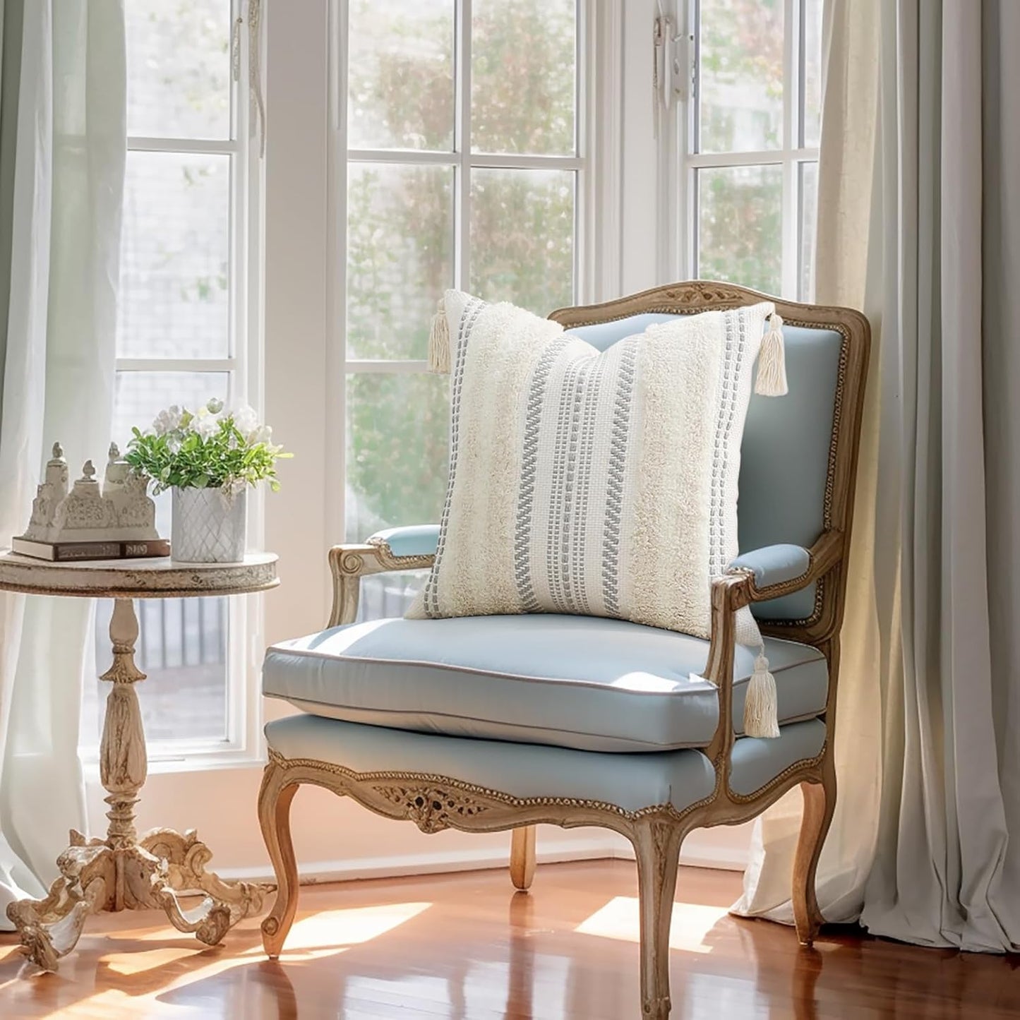 Decoruhome Decorative Boho Throw Pillow Covers 18X18 Set of 2, Accent Neutral Textured Tufted Pillow Covers Striped for Couch Bed Sofa Living Room, Light Grey and Cream White