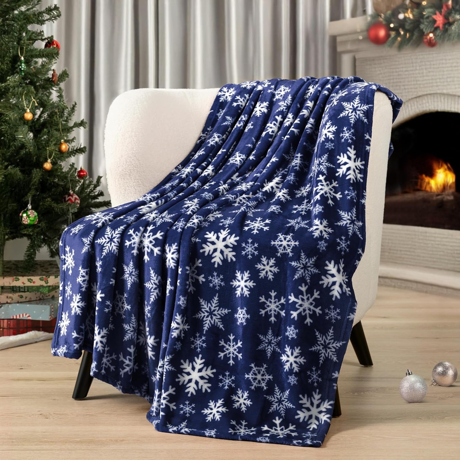 PAVILIA Christmas Throw Blanket | Red Christmas Holiday Fleece Blanket | Soft, Plush, Warm Winter Cabin Throw, 50X60 (Red Christmas)